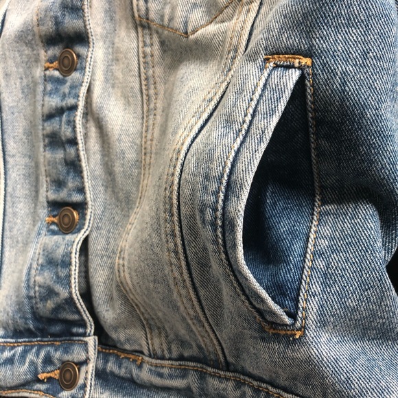 Forever 21 Embroidered Tiger Denim Jacket - Picture 6 of 8